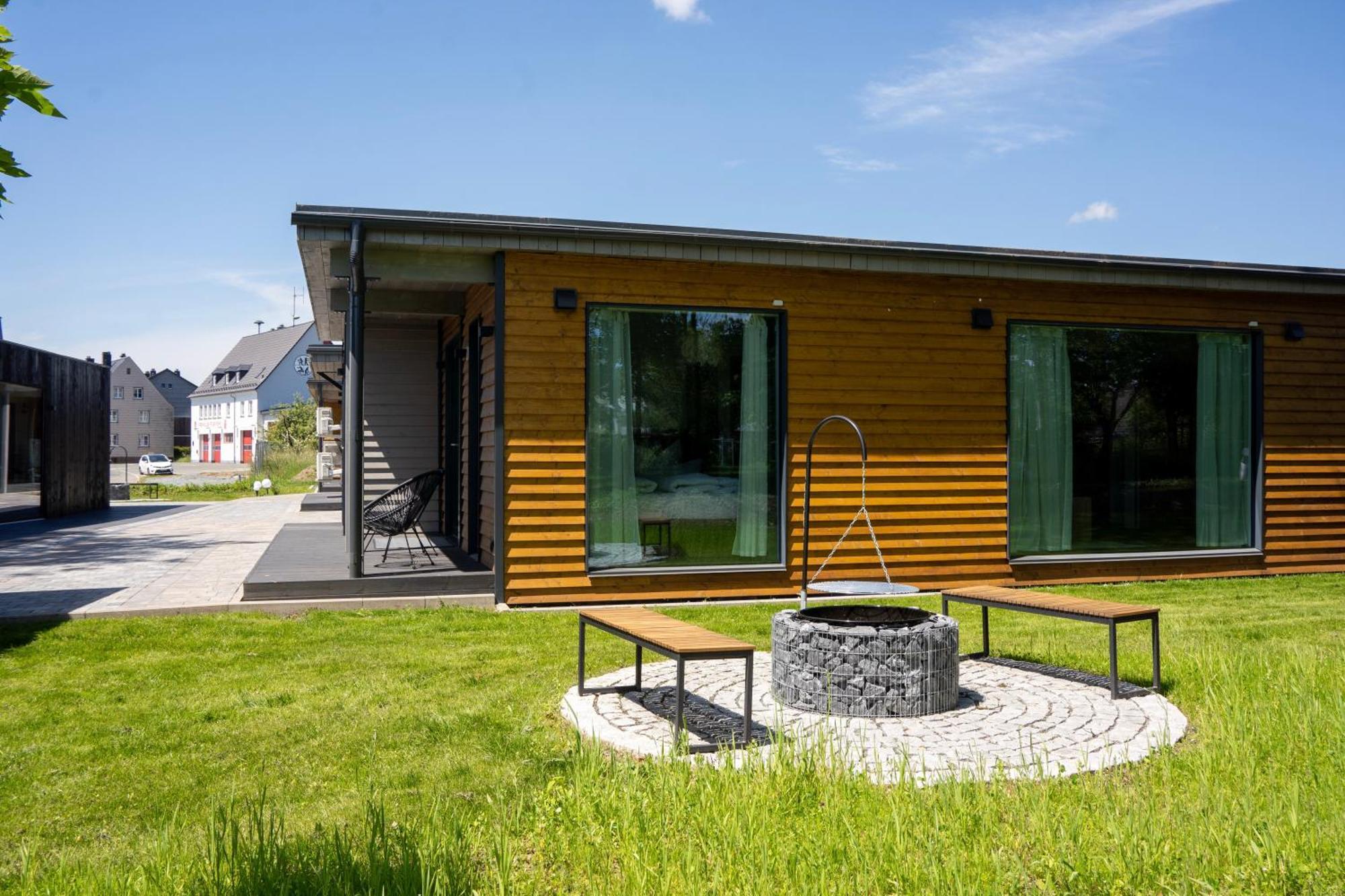 Hotel & Chalets By Revex Schwarzenbach am Wald Esterno foto
